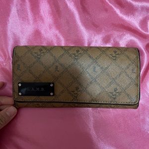 Gwen Stephani lamb wallet